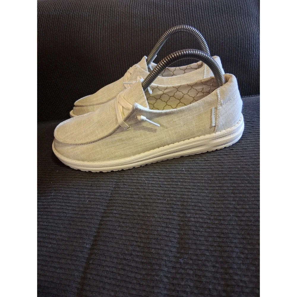 Hey Dude Wendy Sparkling Gold Slip On Loafers Womens 8 Cream Metallic Moccasins